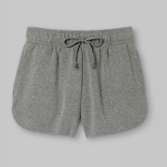 🟢 3/$15 Hi-rise dolphin shorts by Wild Fable size Medium - Picture 1 of 3